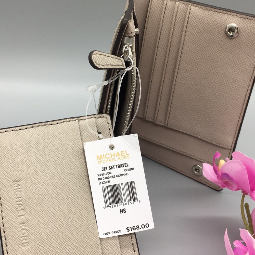 Michael Kors Jet Set Travel Md Card CSE Carryall - Picture 7 of 8